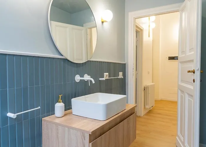 Apartment Near Colosseo Spacious In San Giovanni *